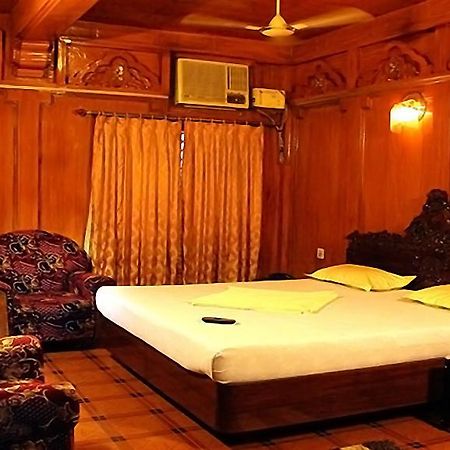 Hotel Sagar Kambam Exterior foto